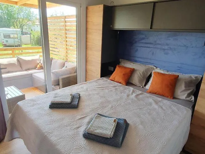 Holiday home Mobile Homes Karlo & Dino Pula
